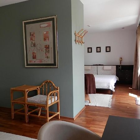Csiki Apartman Будаорш Номер фото