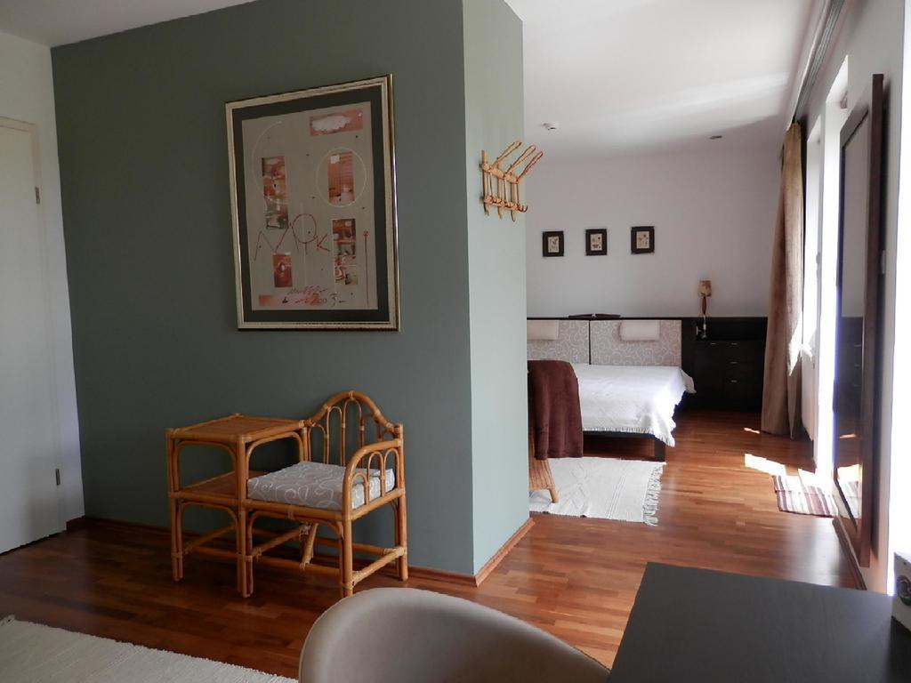 Csiki Apartman Будаорш Номер фото