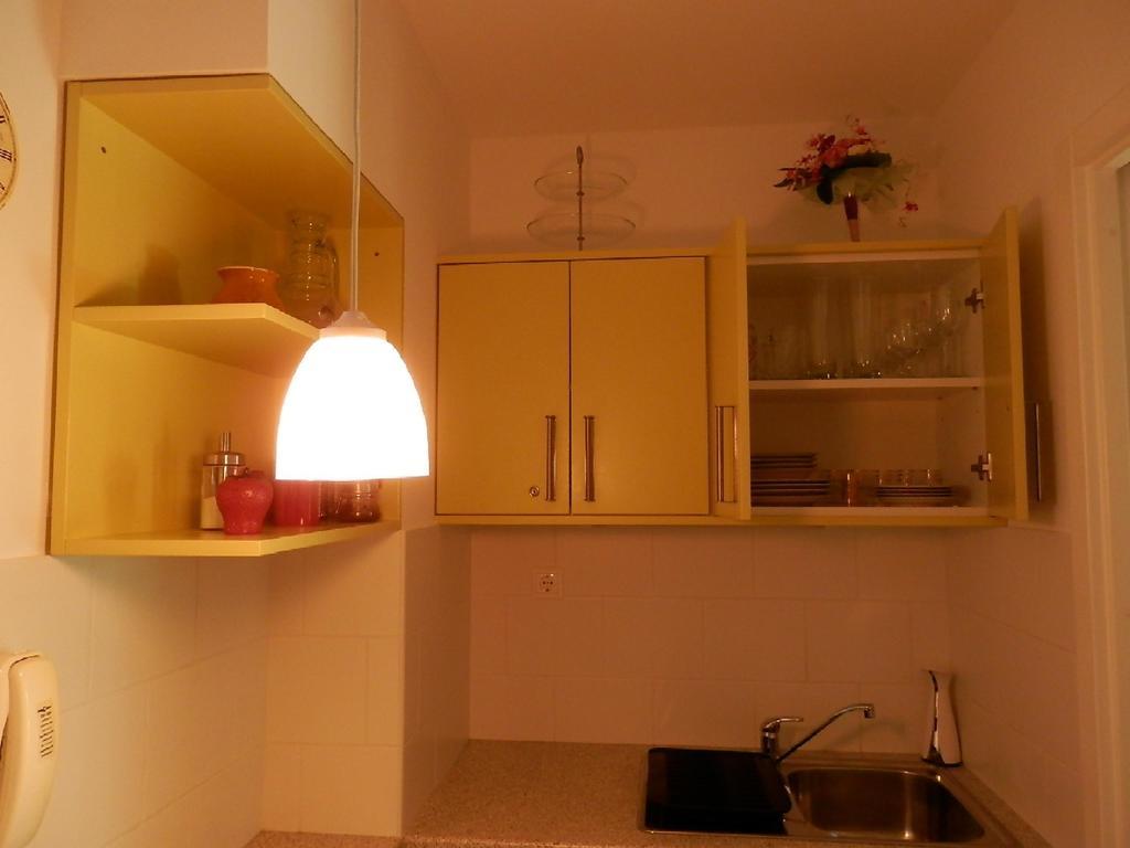 Csiki Apartman Будаорш Номер фото